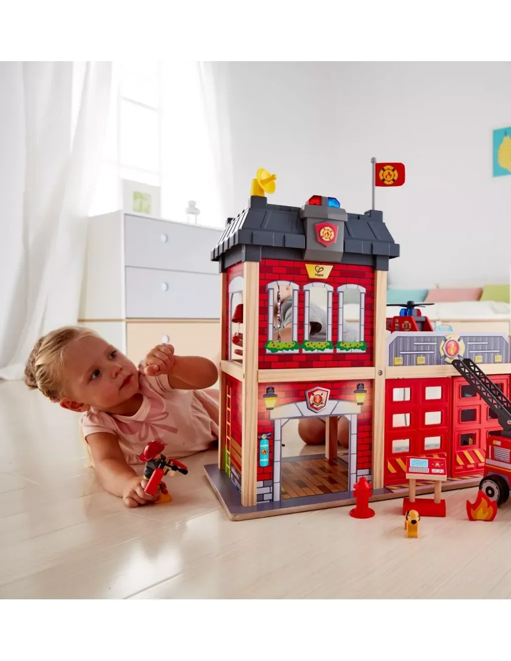 Hape Toys Caserne de pompier - Hape Best