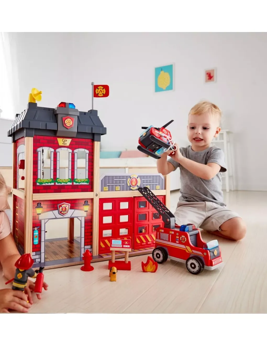 Hape Toys Caserne de pompier - Hape Best