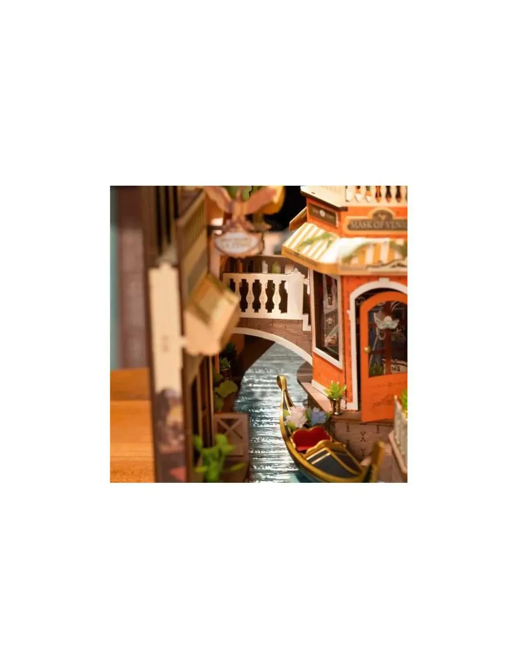 Rolife Maquette Romantic Venise Book Nook - Clearance